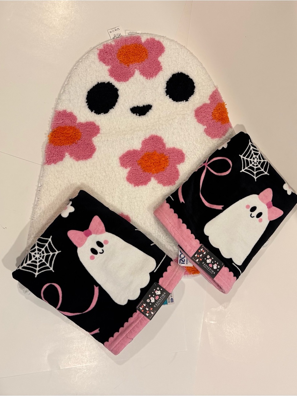 Kassafina home floral ghost bath towel rug bundle